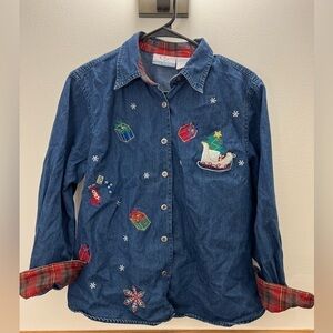 Vintage Embroidered Christmas Jean Button Down Size Medium